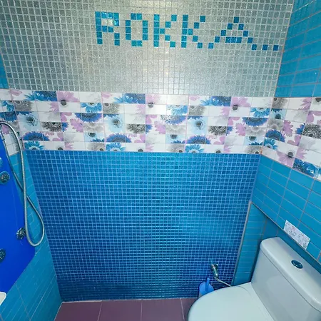 Heated Private Ozone Salt Pool, Jacuzzi, Cinema Inside & Outside, Ping Pong, Billiard, Ps5, Playground, Giant Chess, Giant Monopoly, Table Football, 3x Surround Sound - Rokka Luxe Villa Kíszamosz